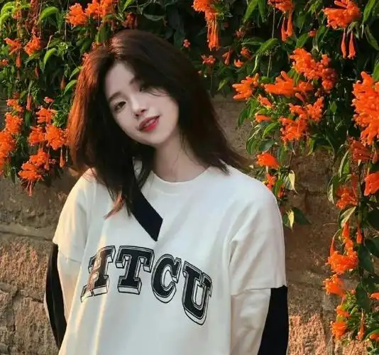 体重48公斤00后女警缴毒48公斤##女生头像