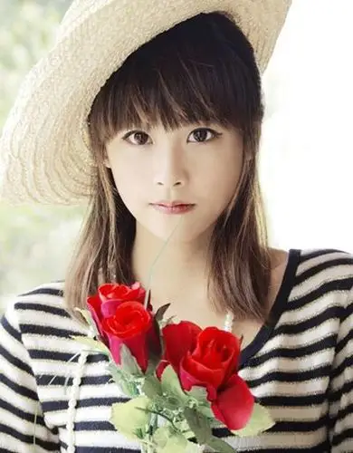 中发初中女生烫什么发型好看 初中生能烫发吗(2)