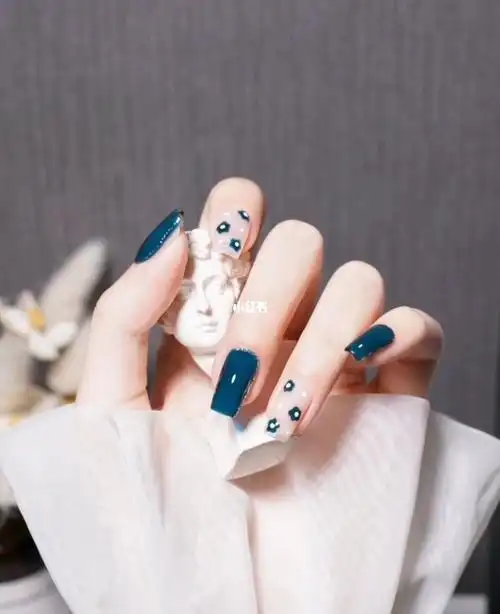 超显手白手长的夏季美甲