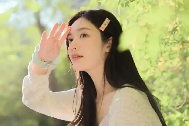 拍照姿势拒绝剪刀手10个女生好看的拍照姿势自然又漂亮