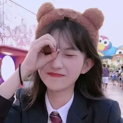 阳光爱笑开朗女生头像