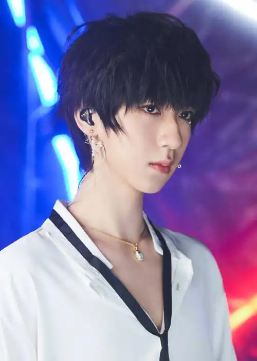 可以单独出道的锁骨