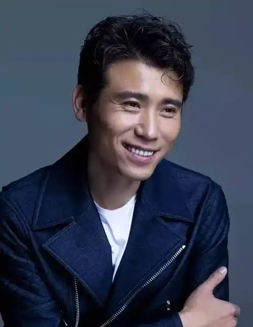 岁月终将改变一切,包括我们 | 李乃文为你读诗·第998期