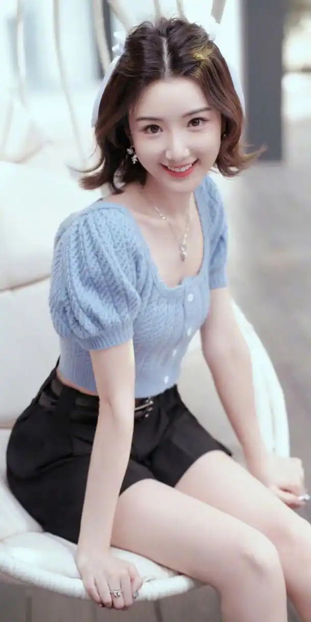 毛晓彤# 清纯甜美的容颜,白皙细嫩的肌肤,婀娜多姿的身材,白皙细牡哪