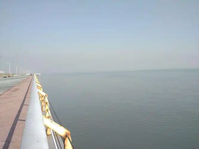 11月1日单骑天津滨海东疆人工沙滩海边看海游玩.