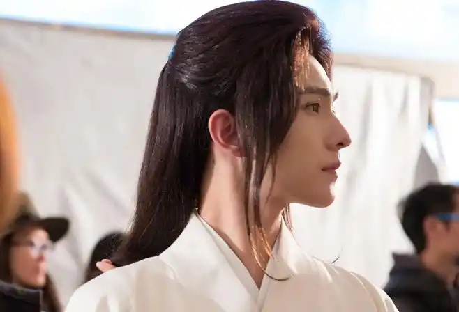 微微一笑很倾城杨洋古装造型曝光 简直比郑爽还要美