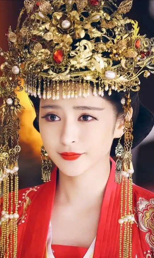 李心艾古装别具风韵,出演《锦绣未央》李长乐