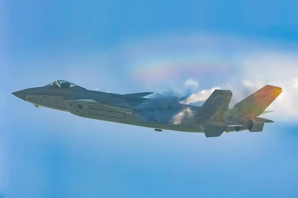 五张超帅的歼-20战斗机照片