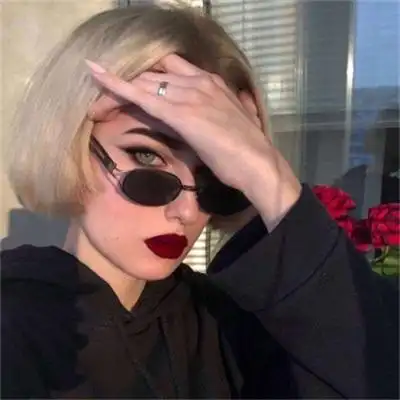 超好看欧美霸气女生头像 女生真人高清微信头像图片大全_女生头像_美