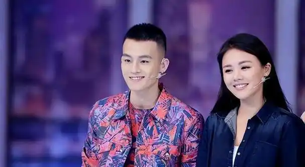 分手6年,再看欧豪马思纯的现状,才明白海清当年下跪绝