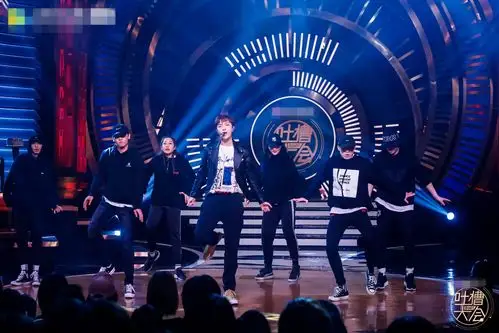 张艺兴跳舞_净版