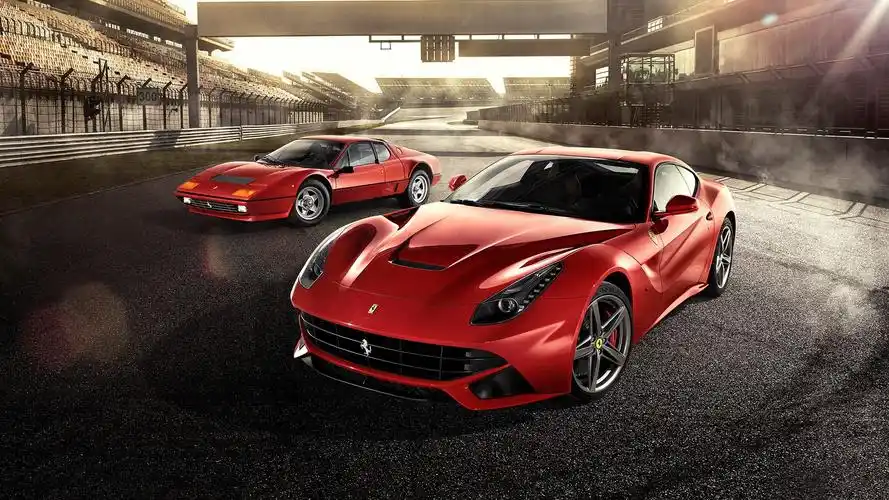 法拉利f12红色跑车炫酷图片桌面壁纸