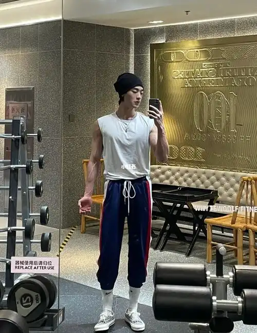 170大帅哥和187普通男生选哪个