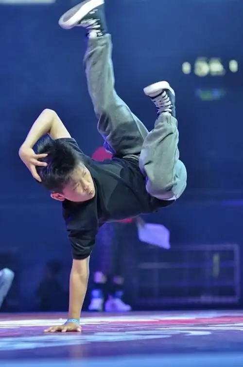 美艺少儿舞蹈培训中心街舞班(breaking)招生火热进行中 - 美篇