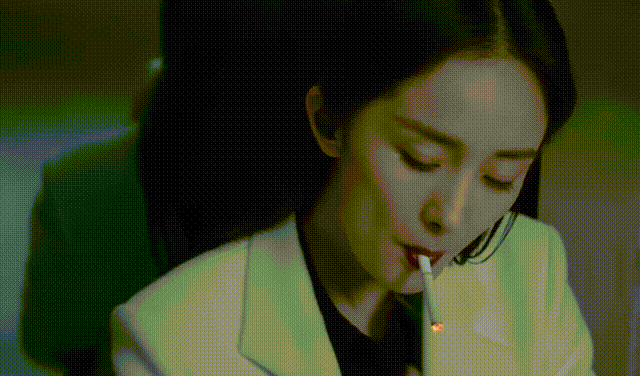 电影刺杀小说家定档杨幂冷艳女杀手人设超带感期待