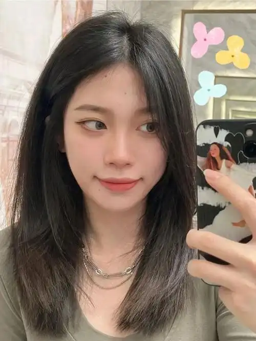 直发八字刘海发型图片_小红书