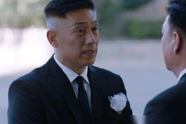 《暴风眼》杀死贾长安的"沉睡者"到底是谁?剧情早有暗示!