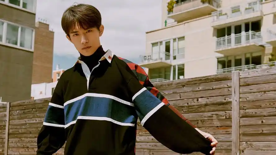 明星风尚易烊千玺壁纸封面图明星风尚 易烊千玺壁纸【8】壁纸于2020