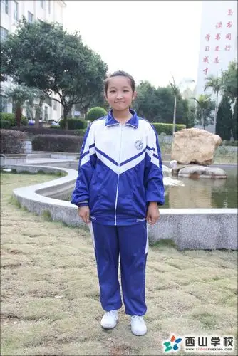 福建西山学校2014年小学部六年1班陈馨怡挂历照