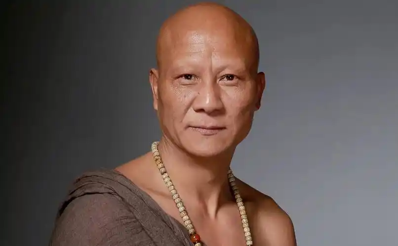 国宝级坏蛋演员,无数人的童年噩梦,因为长相凶狠两次被抓,_李连杰