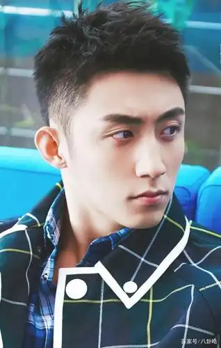 前女友王雨馨自杀事件后黄景瑜现身,丝毫不影响事业心情