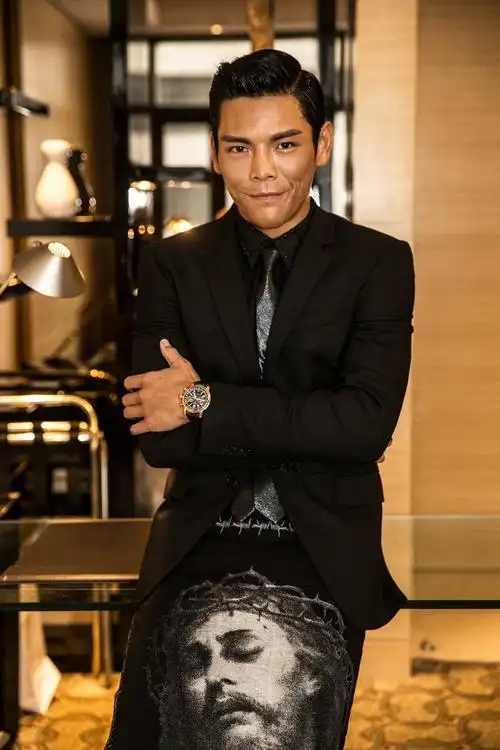 向佐喊话台媒:放过我们