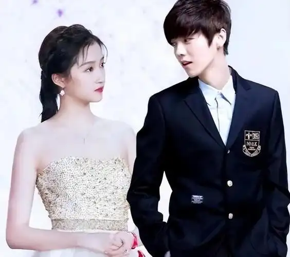 到顶流大胆官宣,细扒明星们的4种认爱方式 - 黄子韬女朋友是 - 实验室