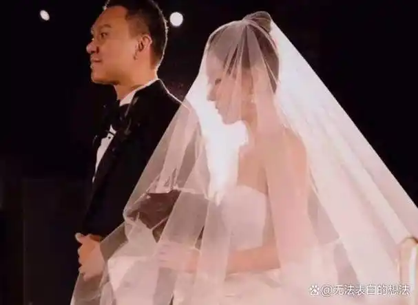 李嘉格的成功不仅仅局限于外在的光环,更深层次的含义在于内心的才华