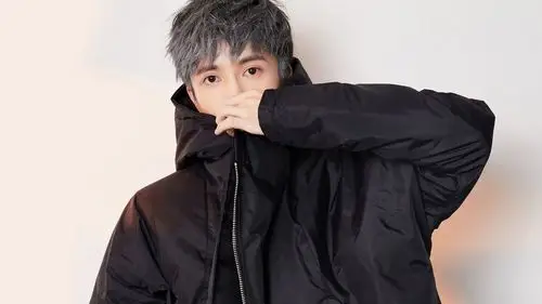 明星壁纸> 薛之谦壁纸> 薛之谦 明星风尚壁纸【1】明星壁纸> 下载高清