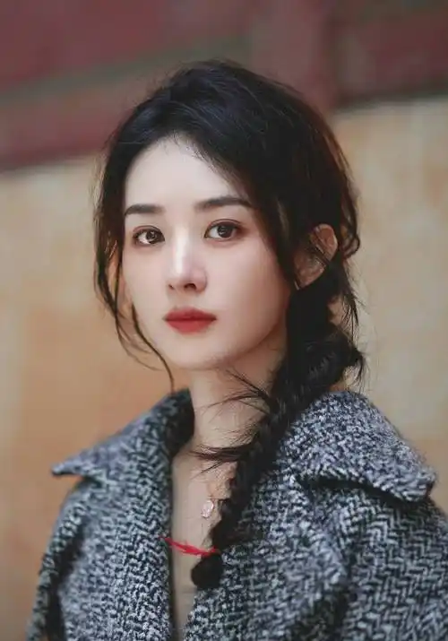 赵丽颖眼睛一亮,变身为一只可爱的小兔子.