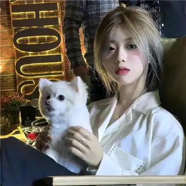 好看且绝美的真人气质女头 自由感满满的氛围女生头像_女生头像_美头