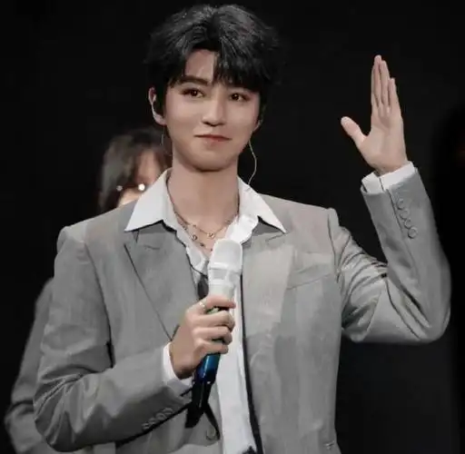 这一次,被"双j"邀请的王俊凯,用实力证明自己的"江湖地位"