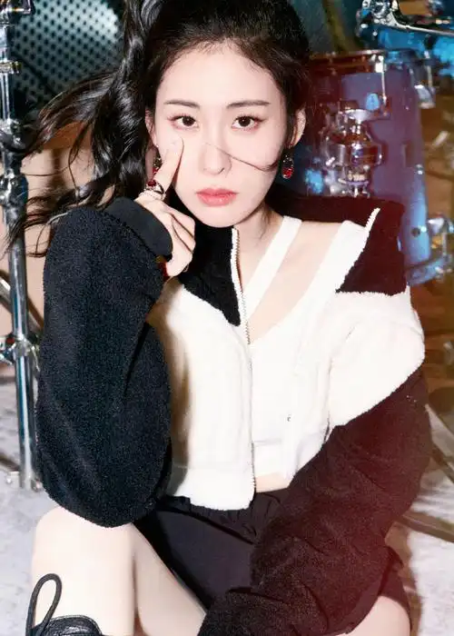 张碧晨甜辣运动风唱健康歌##闪光的乐队把歌声带回家