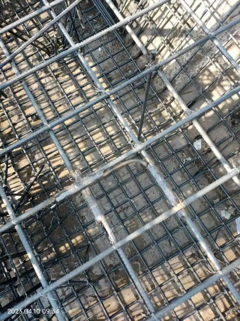 《建设工程施工现场供用电安全规范》的规定: 1,人工垂直接地体宜采用