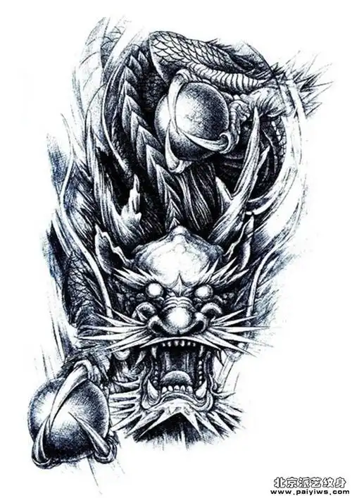 环绕手臂一圈纹身手稿