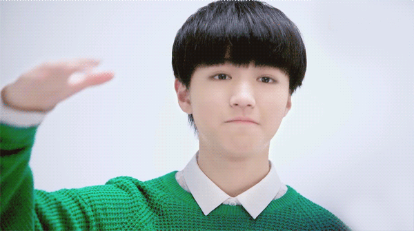王俊凯gif小鲜肉gif敬礼gif呆萌gif