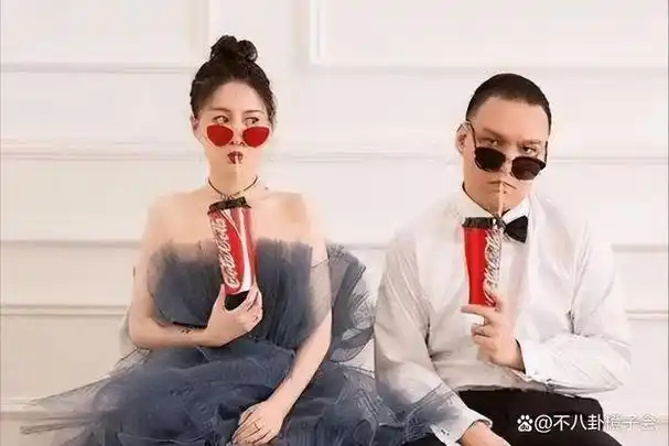 这种截然不同的性格特点让车辙和李嘉格成为了互补的一对.