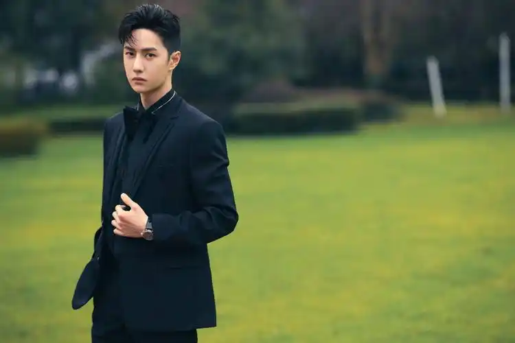 有哪些娱乐圈明星出圈的照片