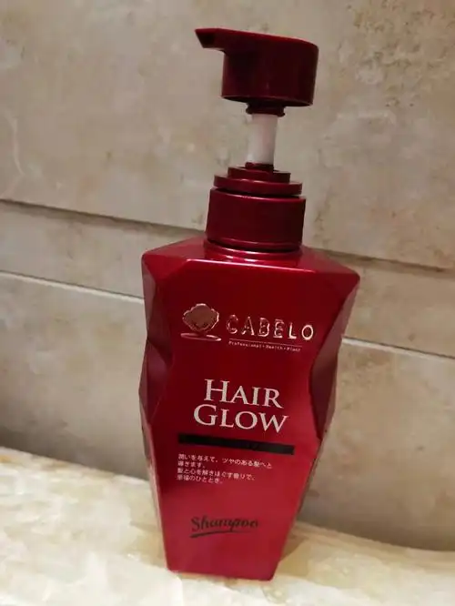 最近头发掉的比较多,于是入手了cabelo卡蓓诺防脱发洗发水.