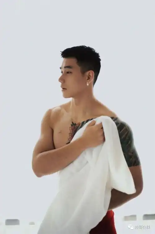 视图来源-小红薯id:gail222222文字:帅哥在线