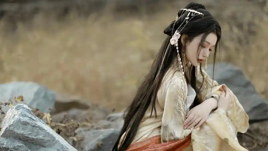 4k 美女 古风 长头发 头饰 唯美 侧脸 电脑壁纸_4k美女图片高清壁纸