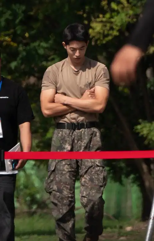 南柱赫真的不是在拍韩剧吗