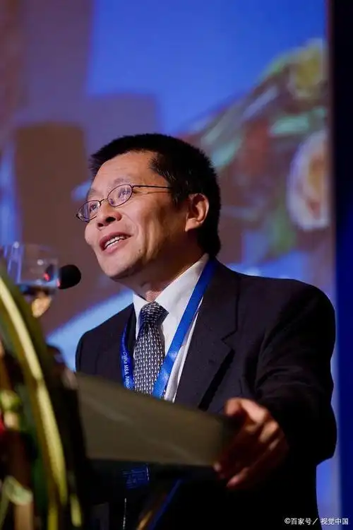 「另眼财经:话不能说满」马光远:不要限制富人消费