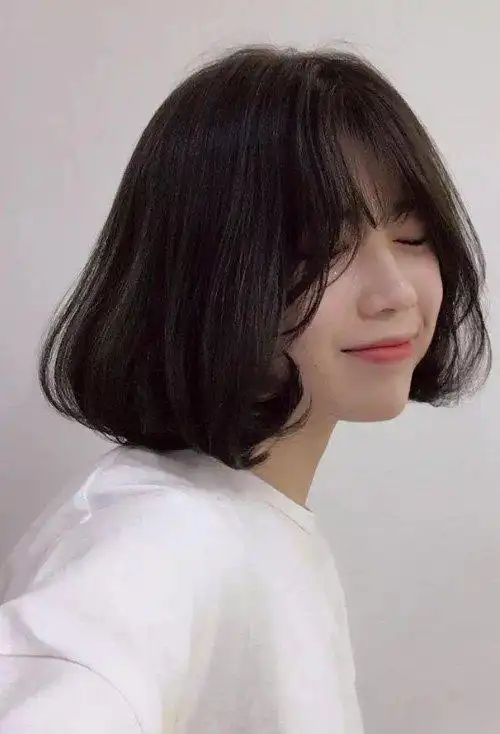 女生头发多厚适合什么发型 解析女生头发多发型趋势