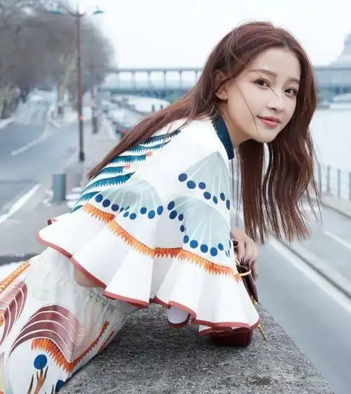 孙怡头像-头像提取库-话本小说网