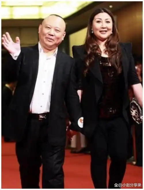 近日,一段意外拍摄的视频引发了网友们的关注,视频中,郭德纲的妻子