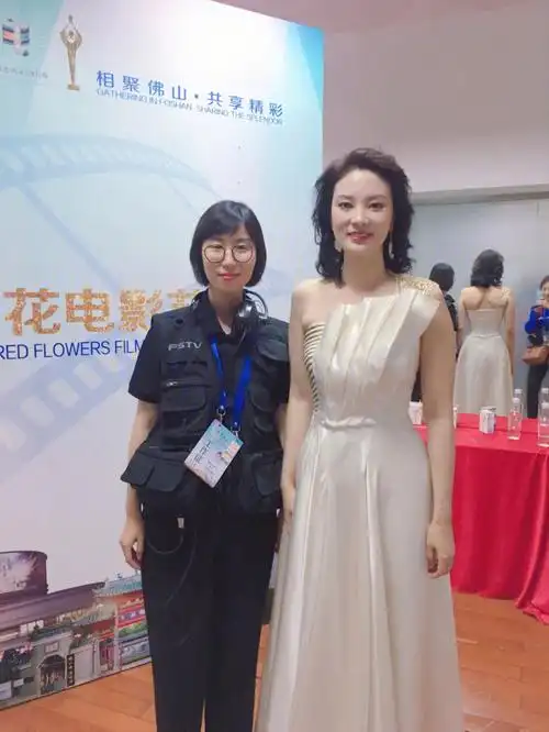 明星合照第二弹央视主持人vs凤凰卫视主