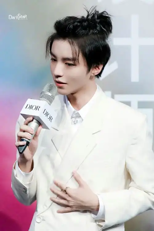 晚安小凯@tfboys-王俊凯    图cr.树读