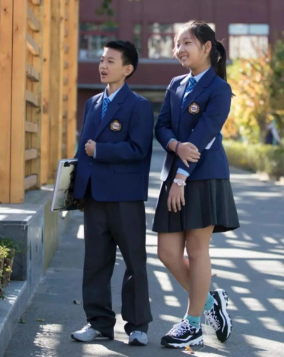 围观北京最美校服大pk