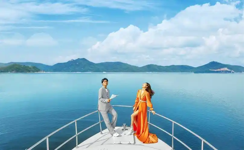 千岛湖旅拍 | 罗曼克游艇_婚纱照